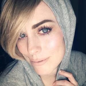 Meet your Posher, Evangeline